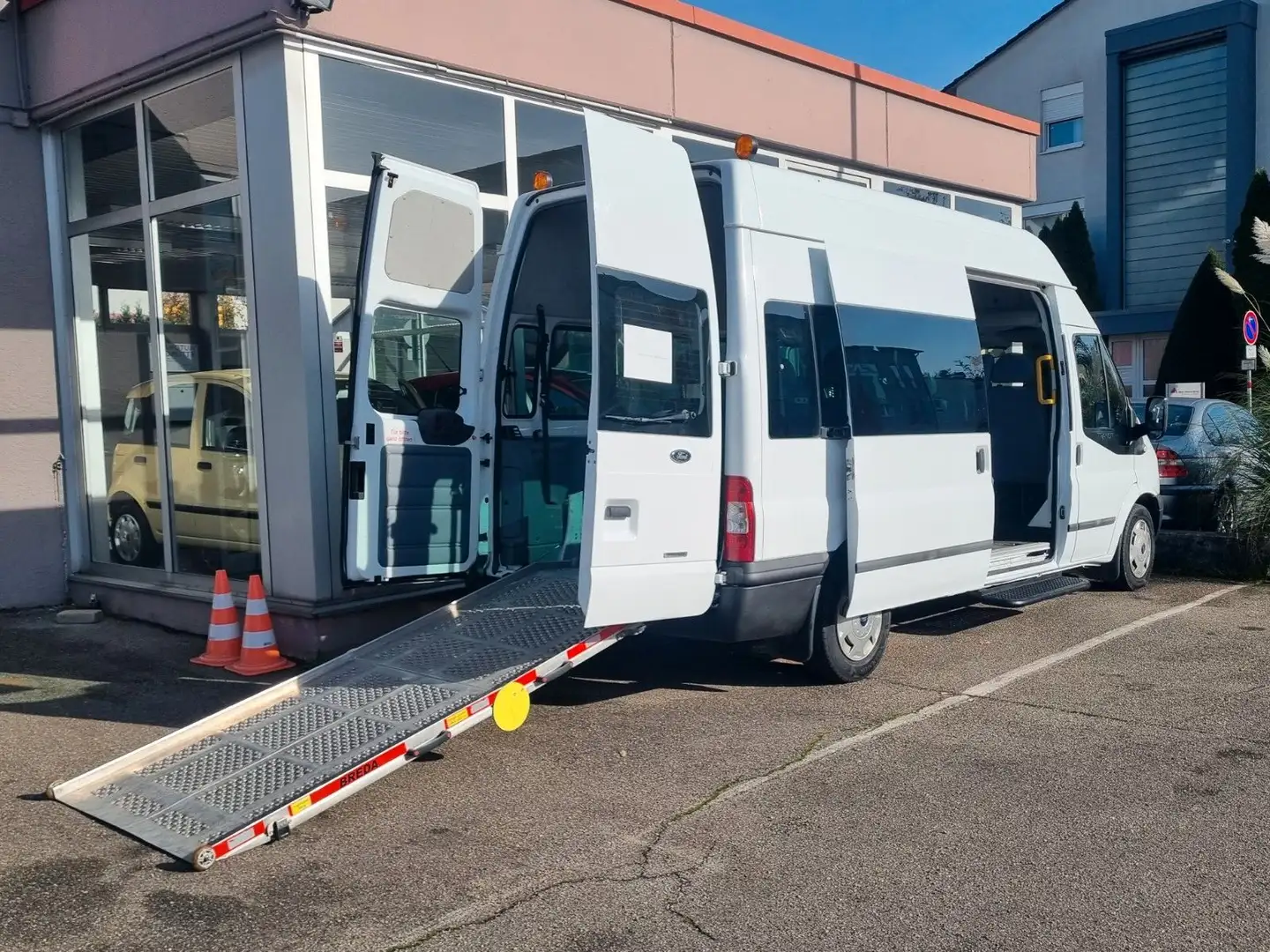 Ford Transit Kombi FT 300*9 SITZER*RAMPE*KLIMA* Blanc - 1