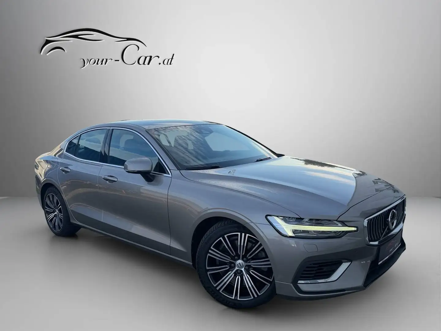 Volvo S60 T8 Twin Engine PHEV Inscription *PILOT-ASSIST, H/K, AHK, GLAS, AMBI* Grau - 1