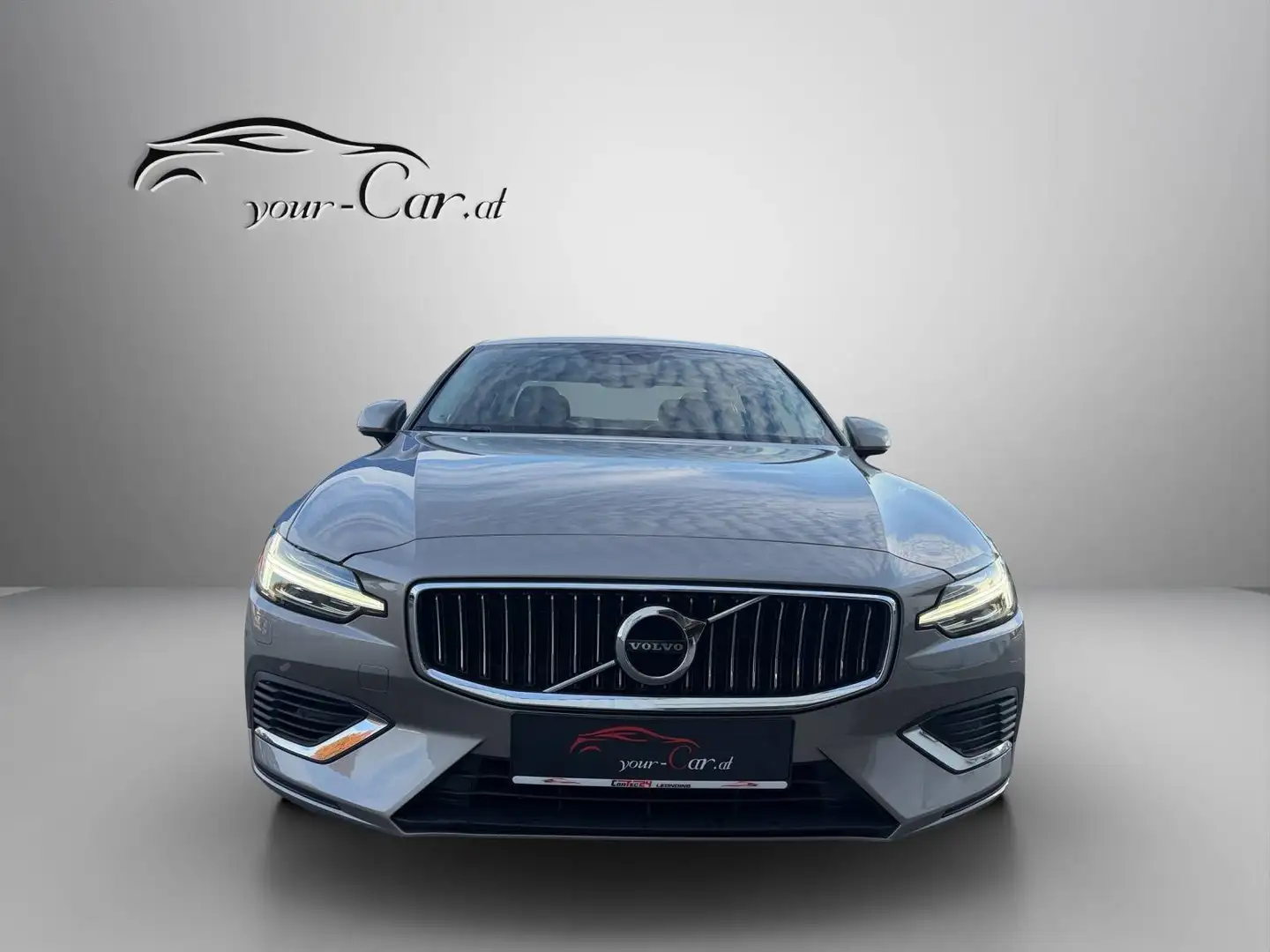 Volvo S60 T8 Twin Engine PHEV Inscription *PILOT-ASSIST, H/K, AHK, GLAS, AMBI* Grau - 2