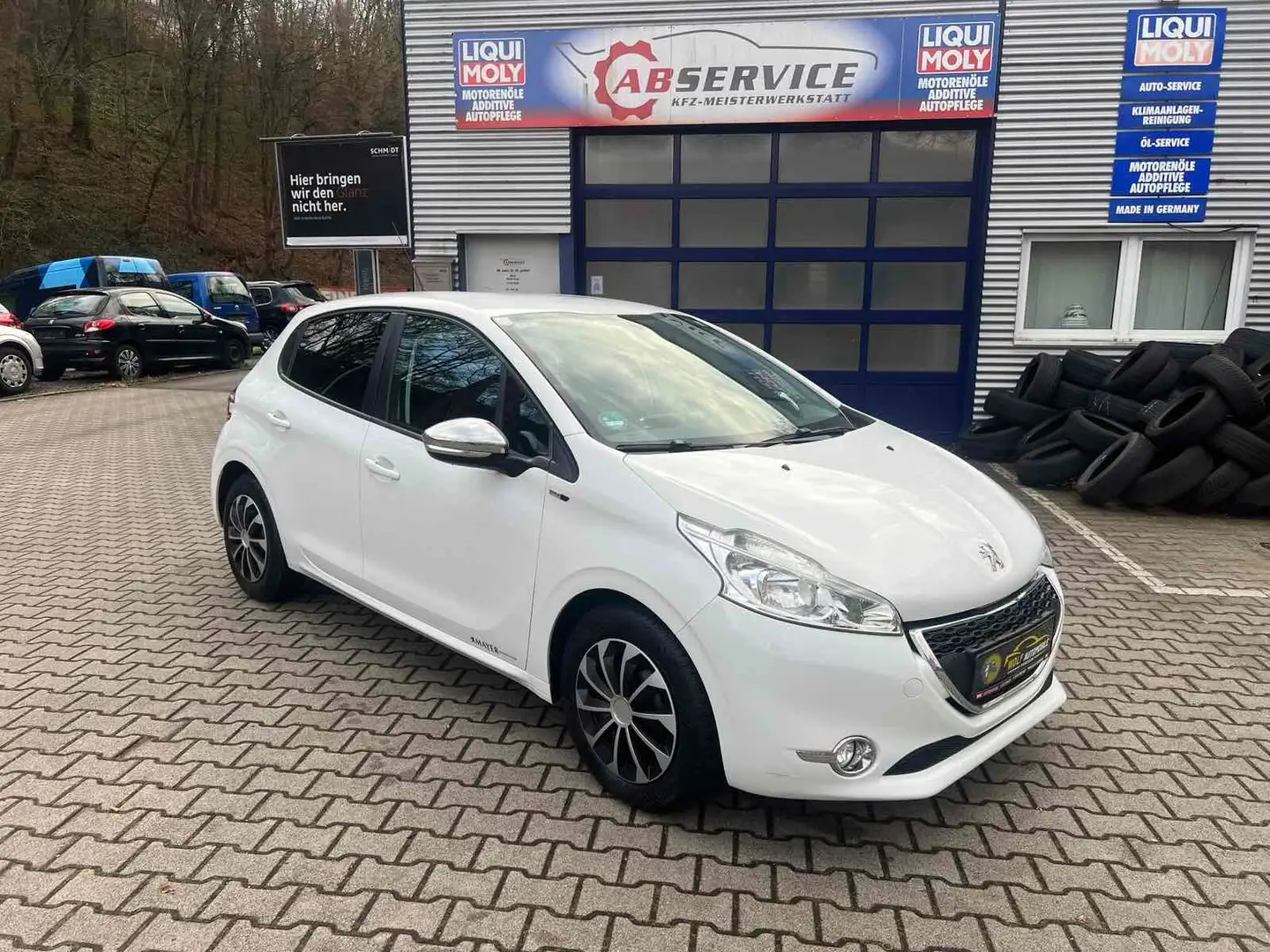 Peugeot 208 Style Weiß - 2
