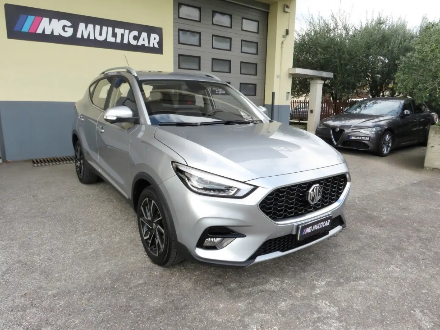MG ZS 1.5 Luxury km 38.000. NESSUN VINCOLO FINANZIARIO. Argento - 1