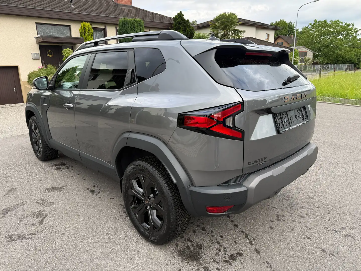 Dacia Duster Extreme Hybrid 150 4x4 Automatik Grau - 2