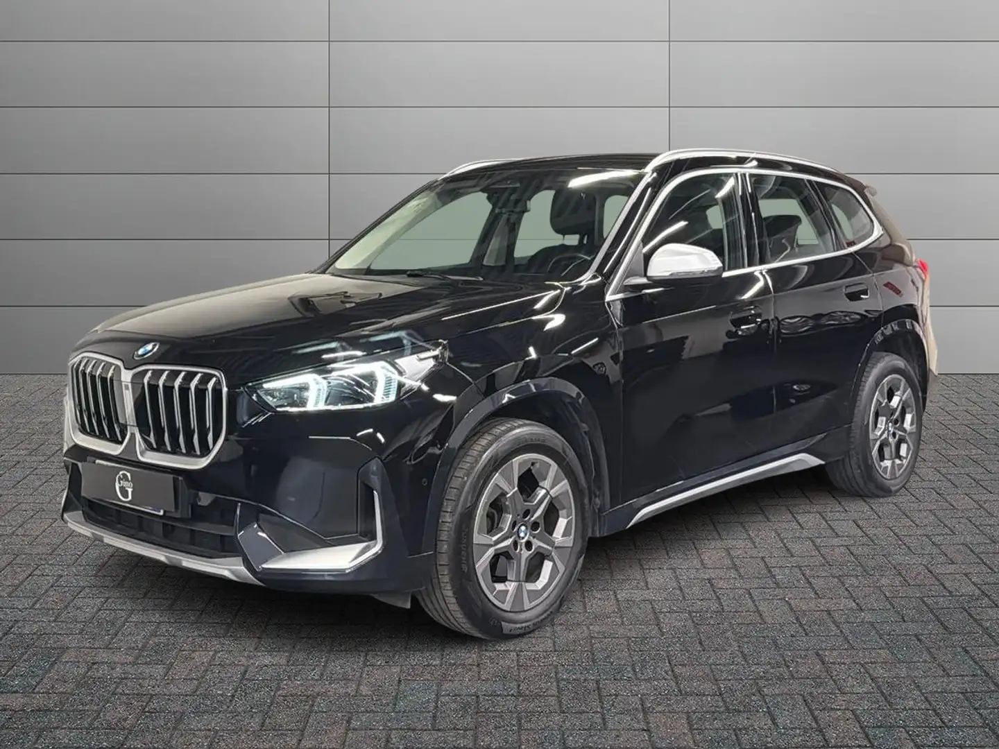 BMW X1 sdrive18i X-Line auto Schwarz - 1