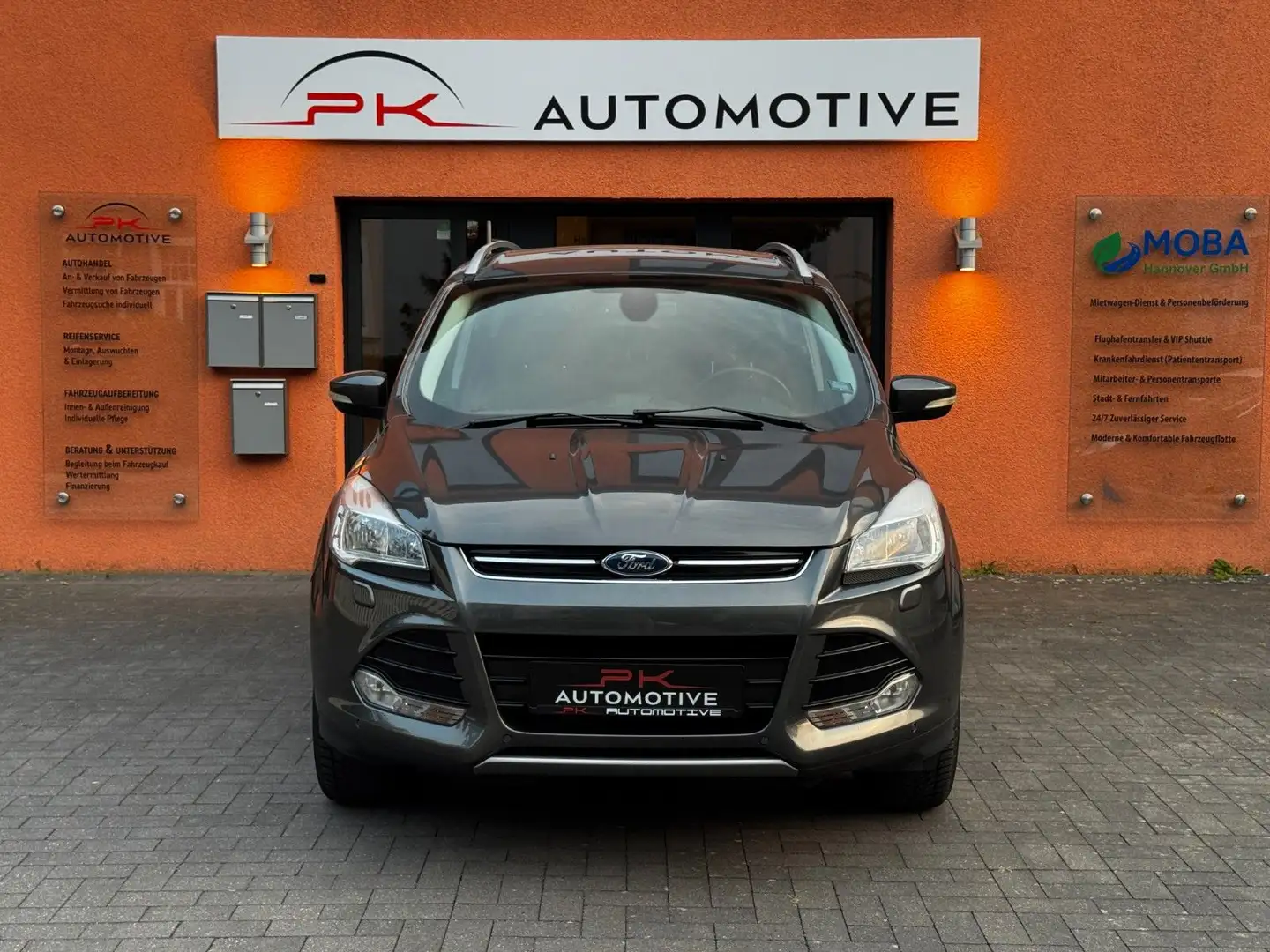 Ford Kuga Titanium 2.0 TDCi 4x4 *NAVI*PDC*SHZ*TEMP Grau - 1