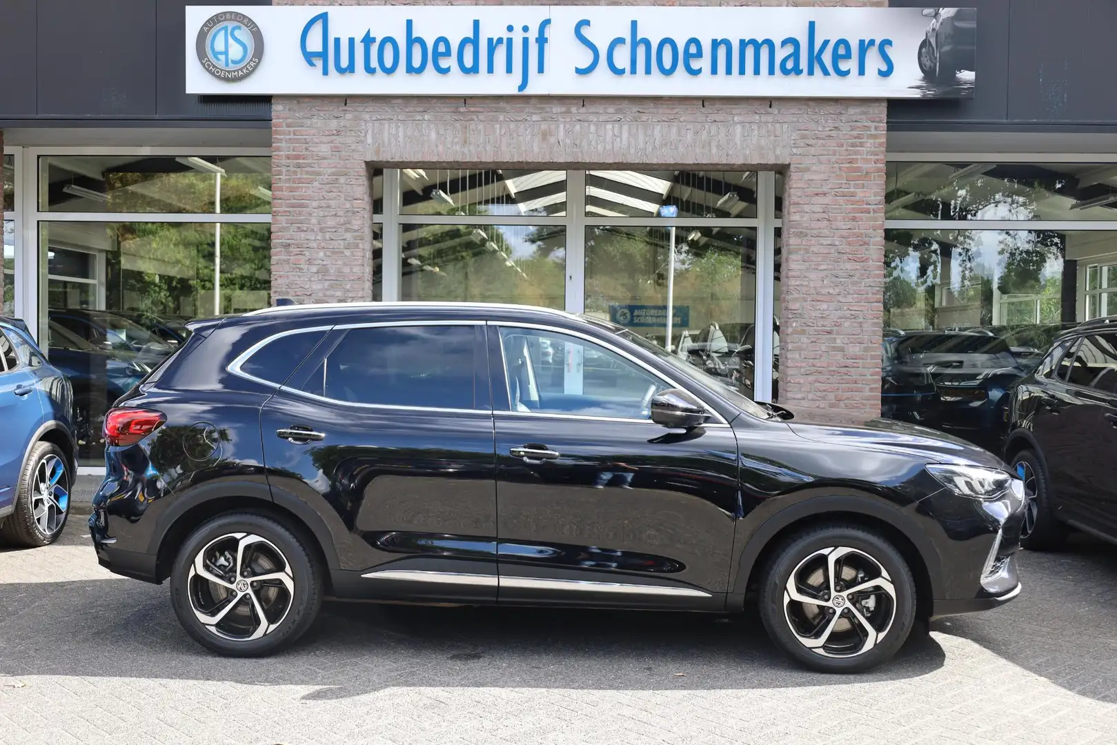 MG EHS 1.5 TGDI Luxury FACELIFT!! MY23 LEER PANO 360-CAME Negru - 2