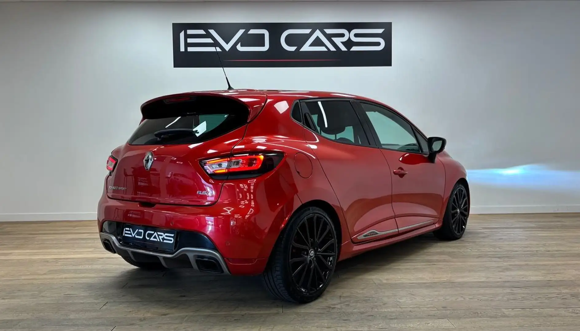 Renault Clio 4 RS Trophy 1.6 220 ch EDC Akrapovic / Caméra / Sellerie Cuir / RS Monitor 2.0 Rouge - 2