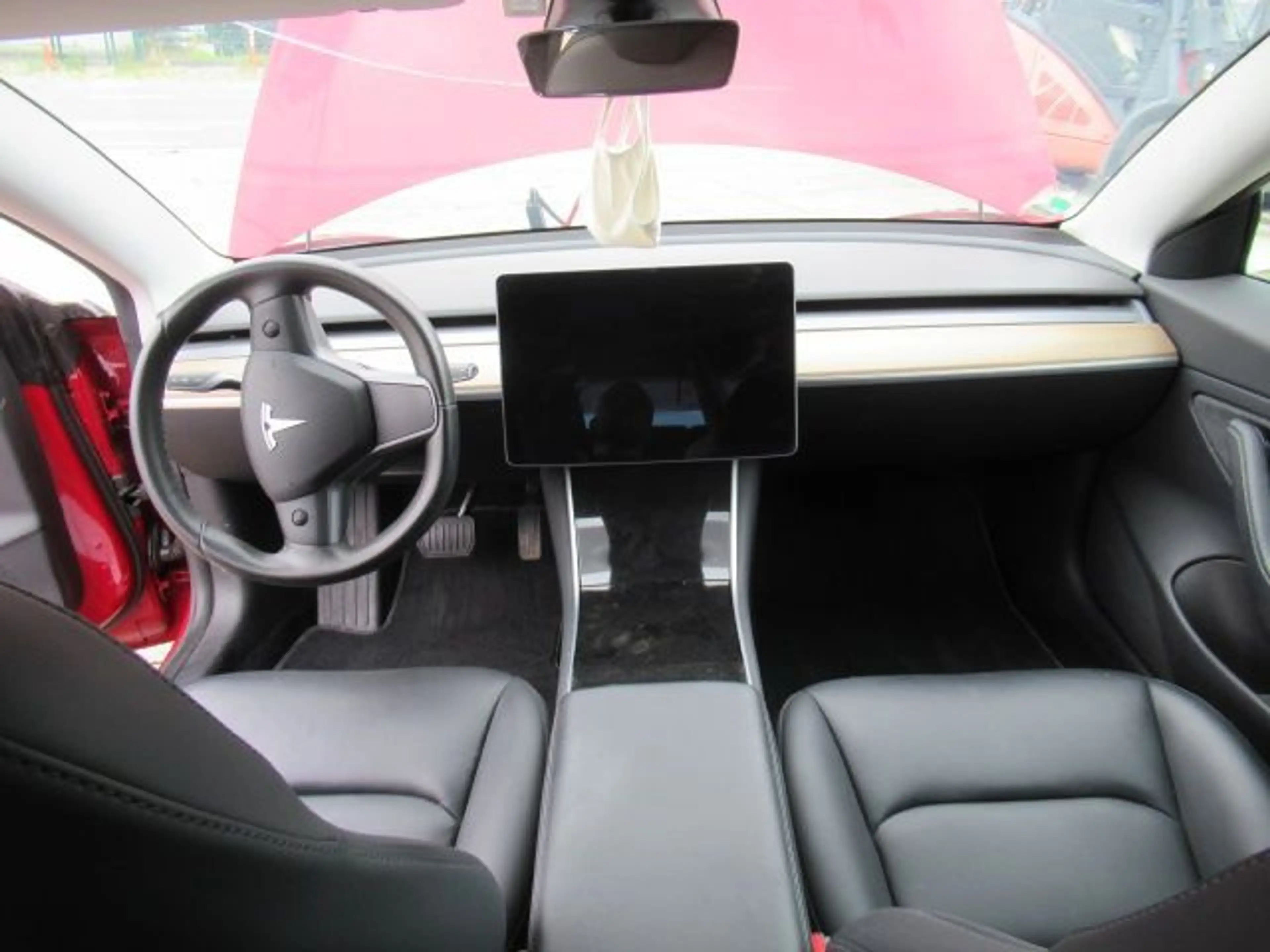 Tesla Model 3 — photo 13