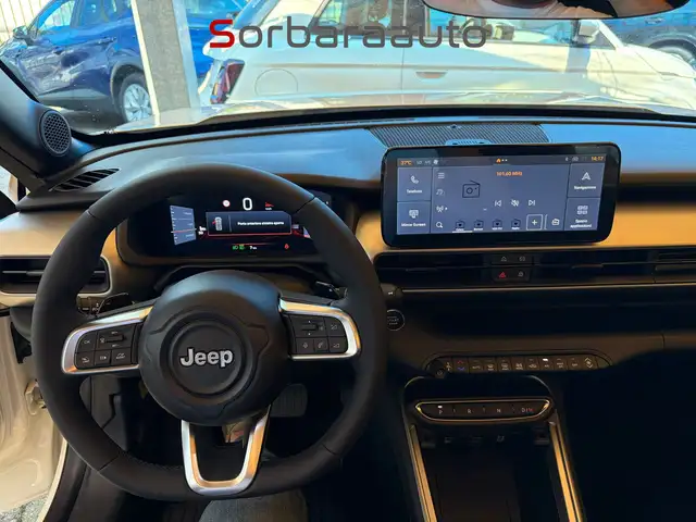 Jeep Avenger view 15