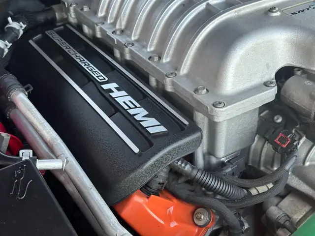Dodge Challenger SRT Hellcat 6,2l V8 Schalter Ansicht 19