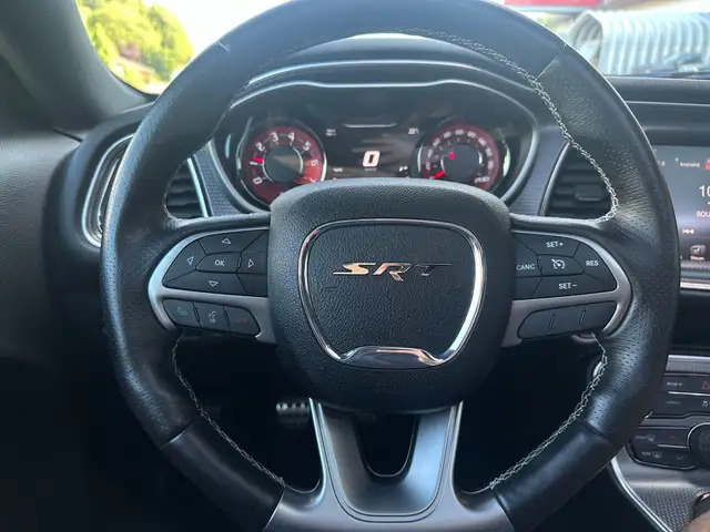 Dodge Challenger SRT Hellcat 6,2l V8 Schalter Ansicht 22