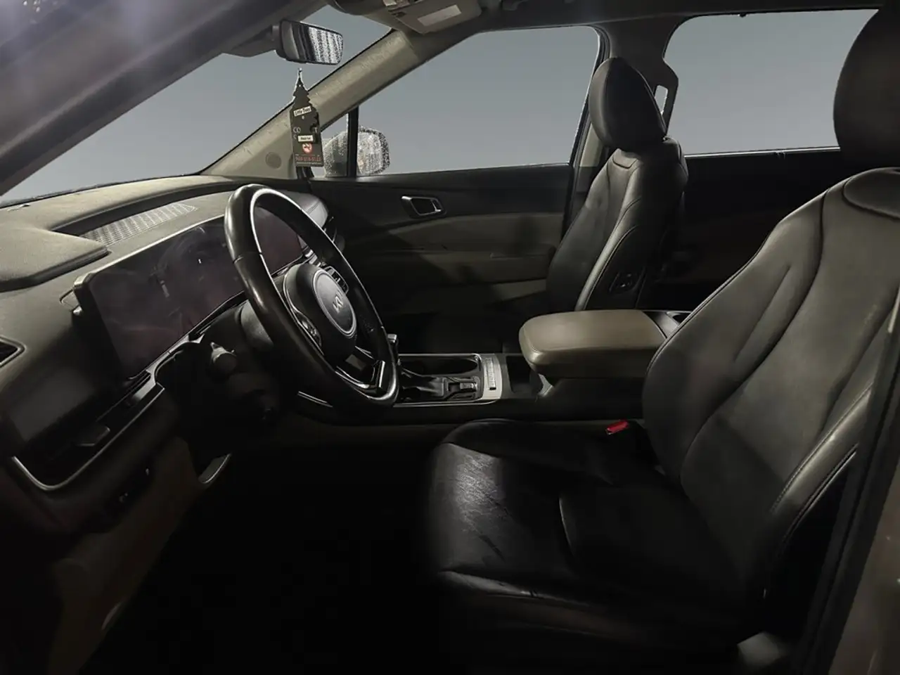 Kia Carnival снимка Kia Carnival