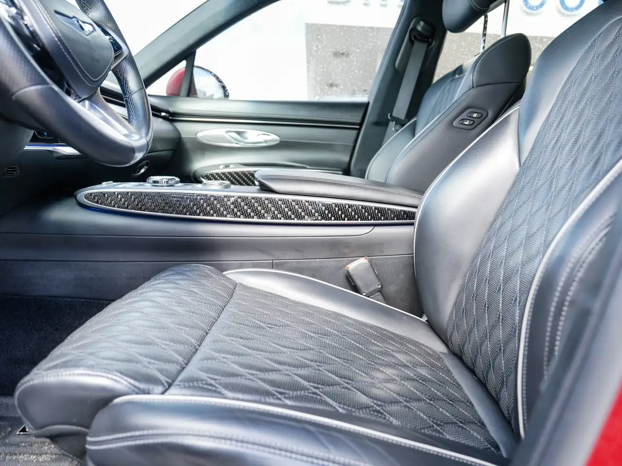 Genesis GV70 снимка Genesis GV70