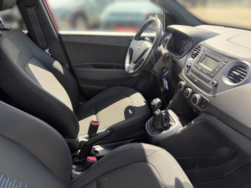 Hyundai i10 1.2 Passion +RADIO+BLUETOOTH+KLIMA+SHZ+UVM+ — photo 15