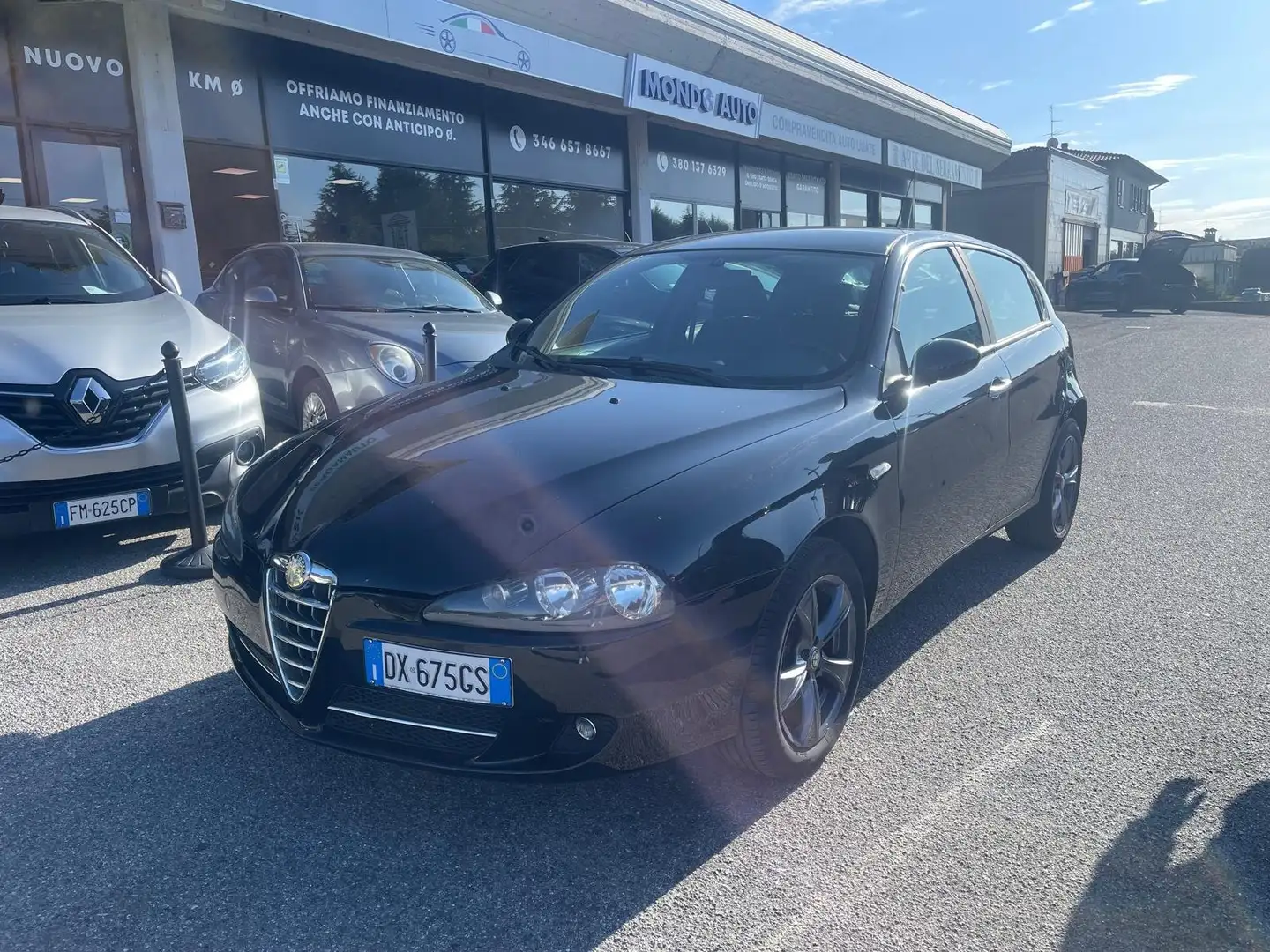 Alfa Romeo 147 5p 1.9 jtd Distinctive 120cv Noir - 1