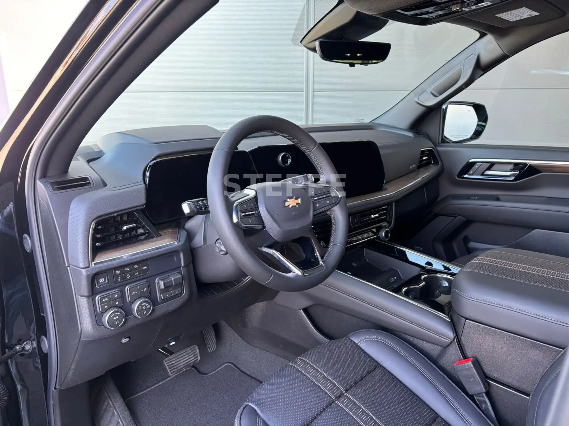 쉐보레 Chevrolet Suburban 2026 검정 사진 7