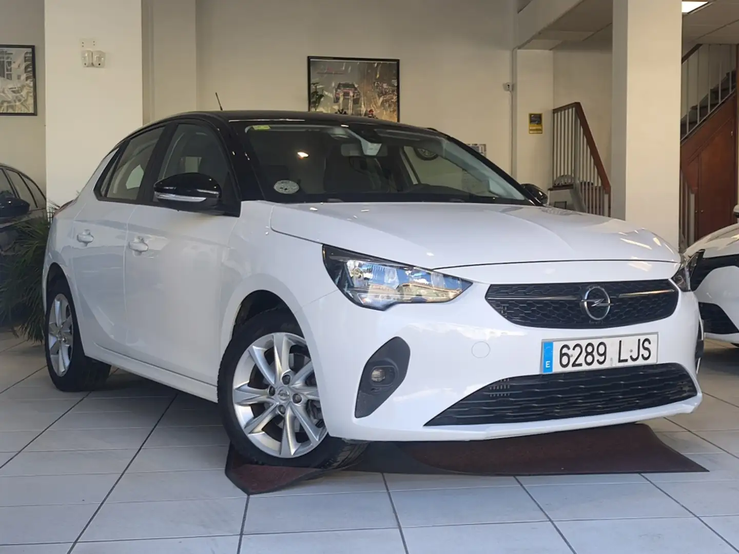 Opel Corsa 1.2T XHL S/S Edition 100 Wit - 1