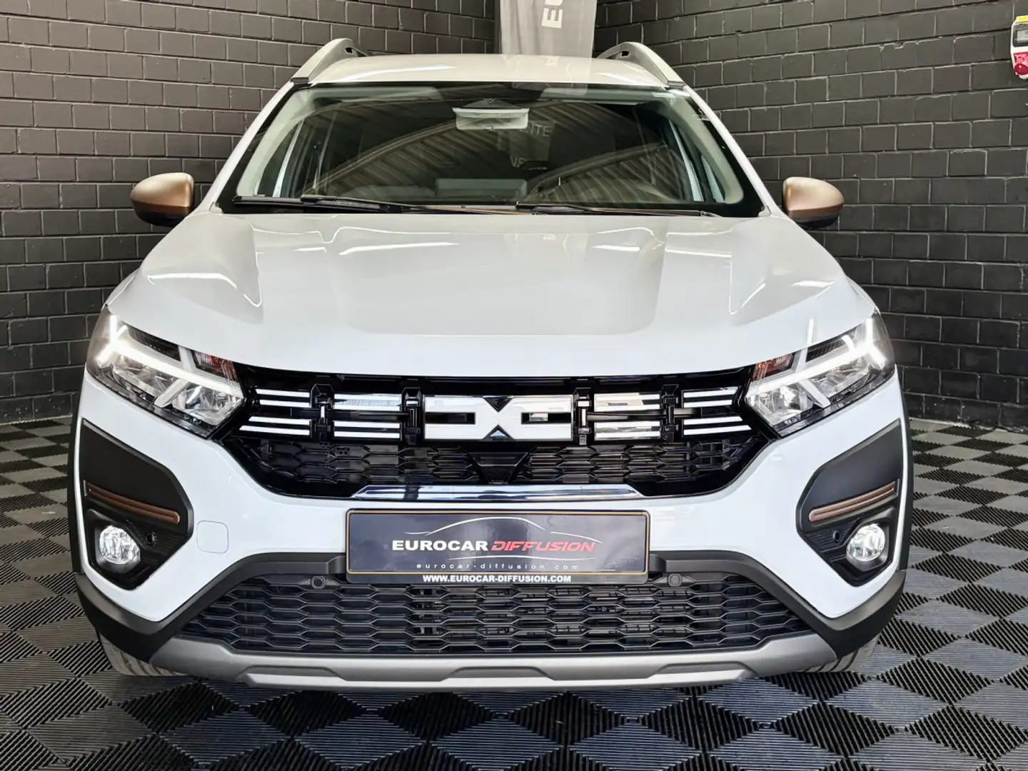 Dacia Jogger HYBRID 140 EXTREME *7 PLACES * Sièges Chauff.* Blanc - 2
