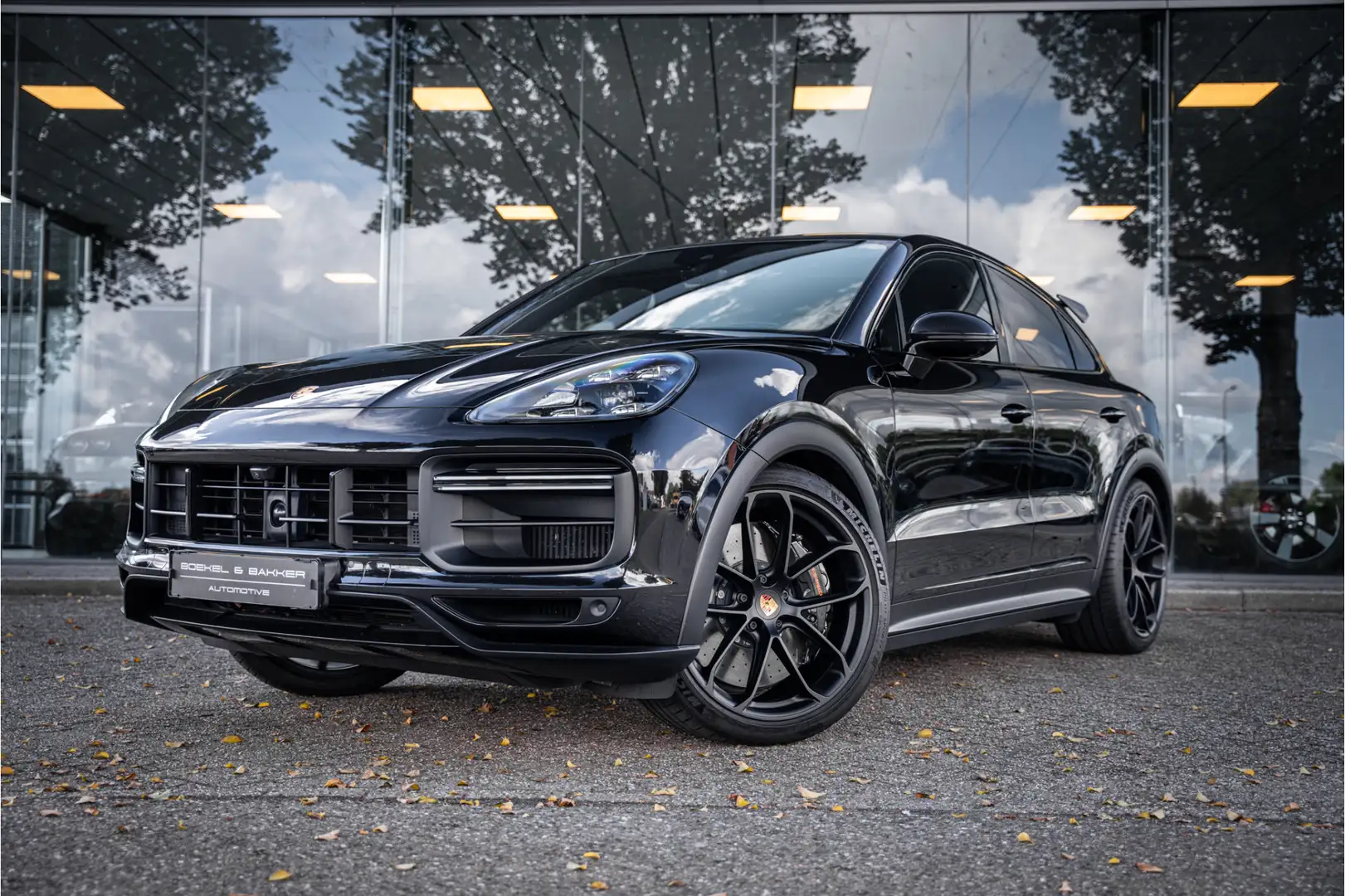 Porsche Cayenne Coupé 4.0 Turbo GT ** Carbon ** Softclose ** InnoD Zwart - 2