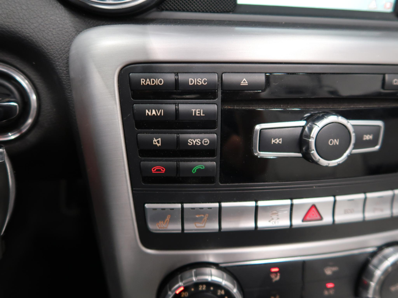 Mercedes-Benz SLK 200 automaat beige leer nekverwarming panoramadak navi — photo 44