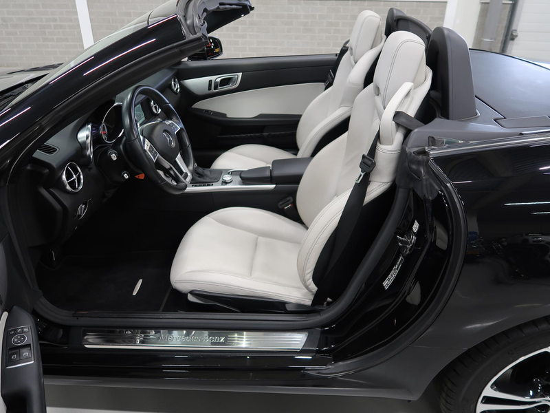Mercedes-Benz SLK 200 automaat beige leer nekverwarming panoramadak navi — photo 9