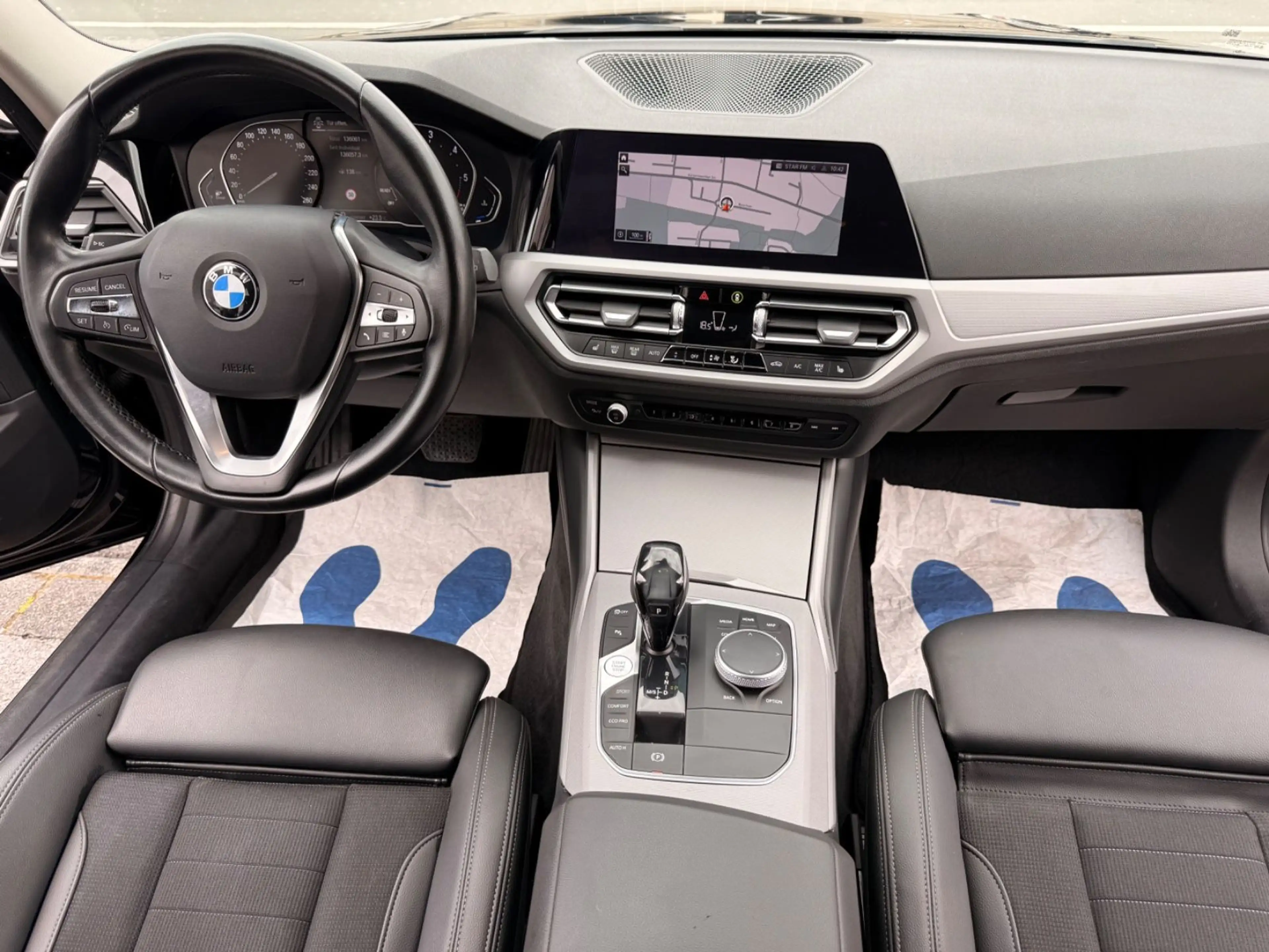 BMW 320 d Touring Sportline 1.HD*LEDER*NAVI*LED*ALU* — photo 14
