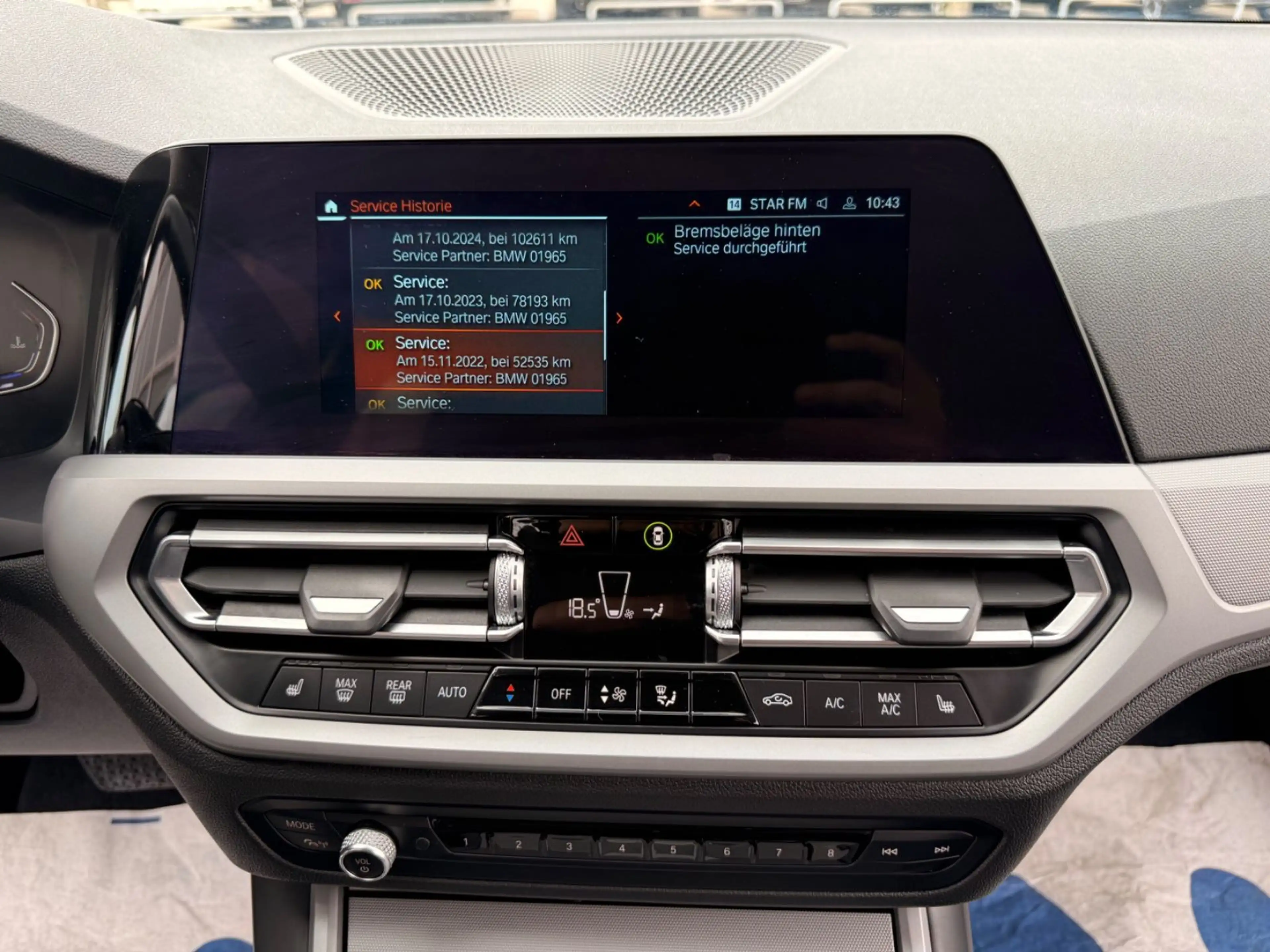 BMW 320 d Touring Sportline 1.HD*LEDER*NAVI*LED*ALU* — photo 11
