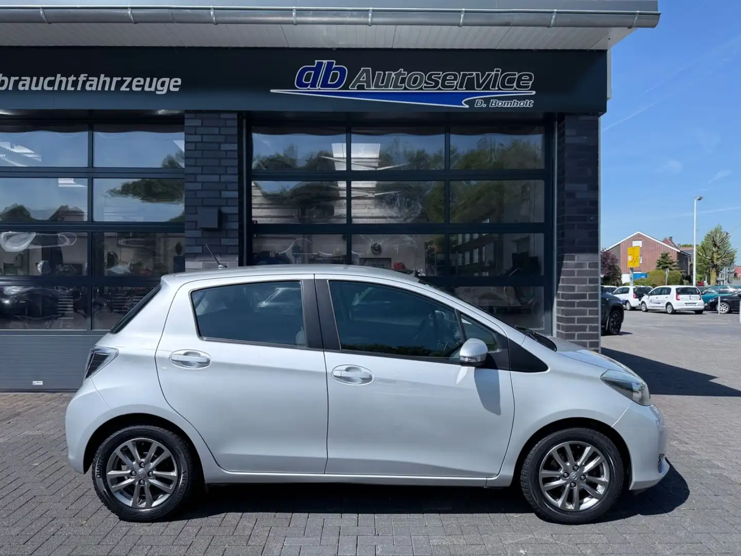 Toyota Yaris Edition SHZ Kamera Argent - 1