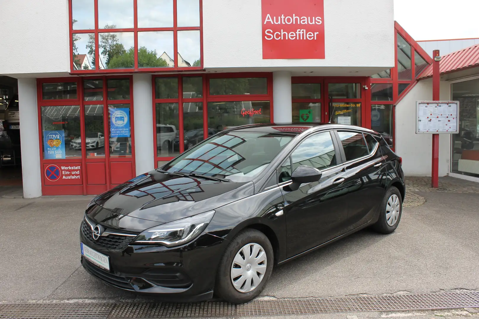 Opel Astra Basis Start/Stop Schwarz - 1