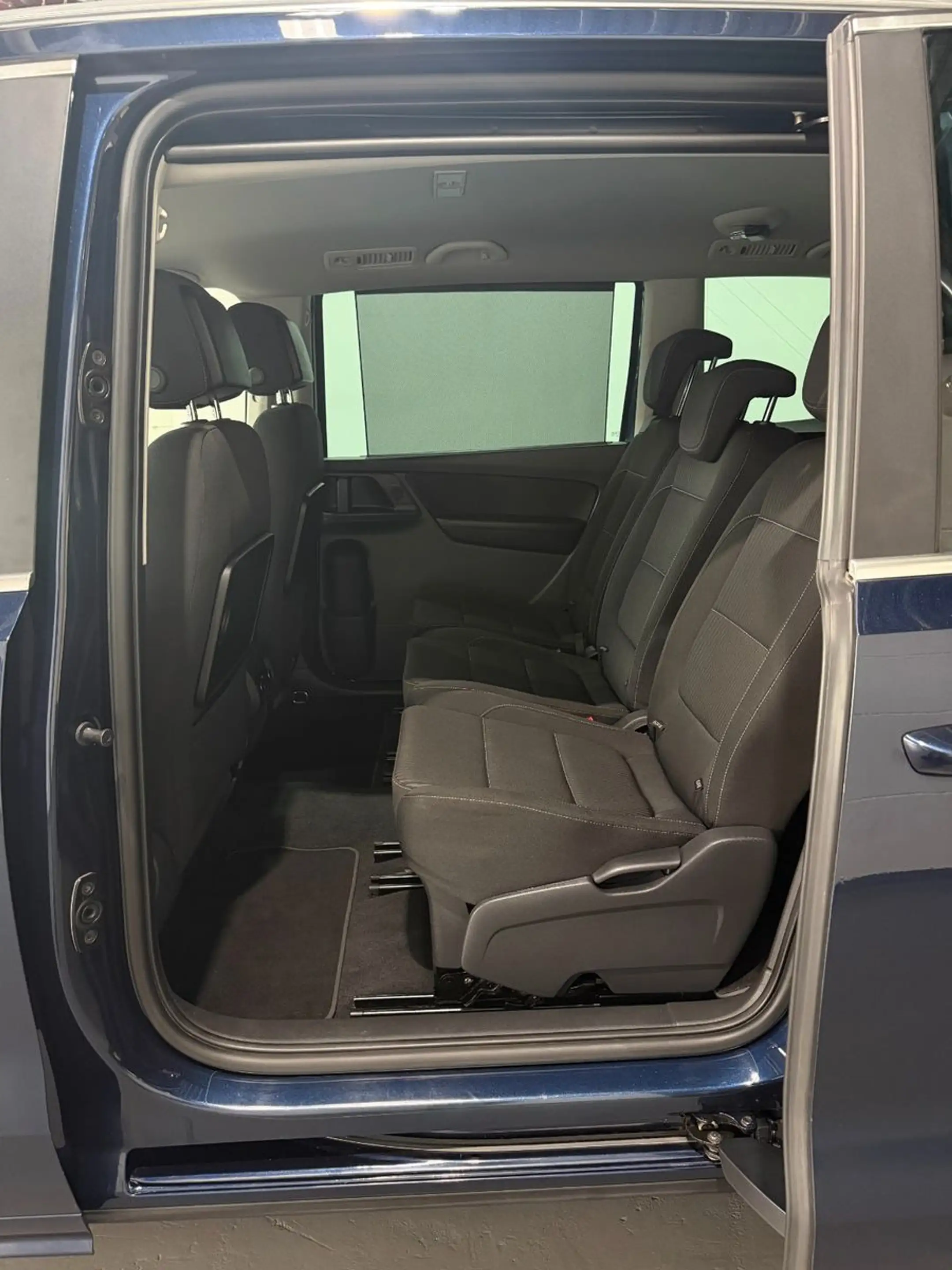 SEAT Alhambra 2.0 TDI DSG 7-Sitzer Temp.*Navi*AHK* — photo 11