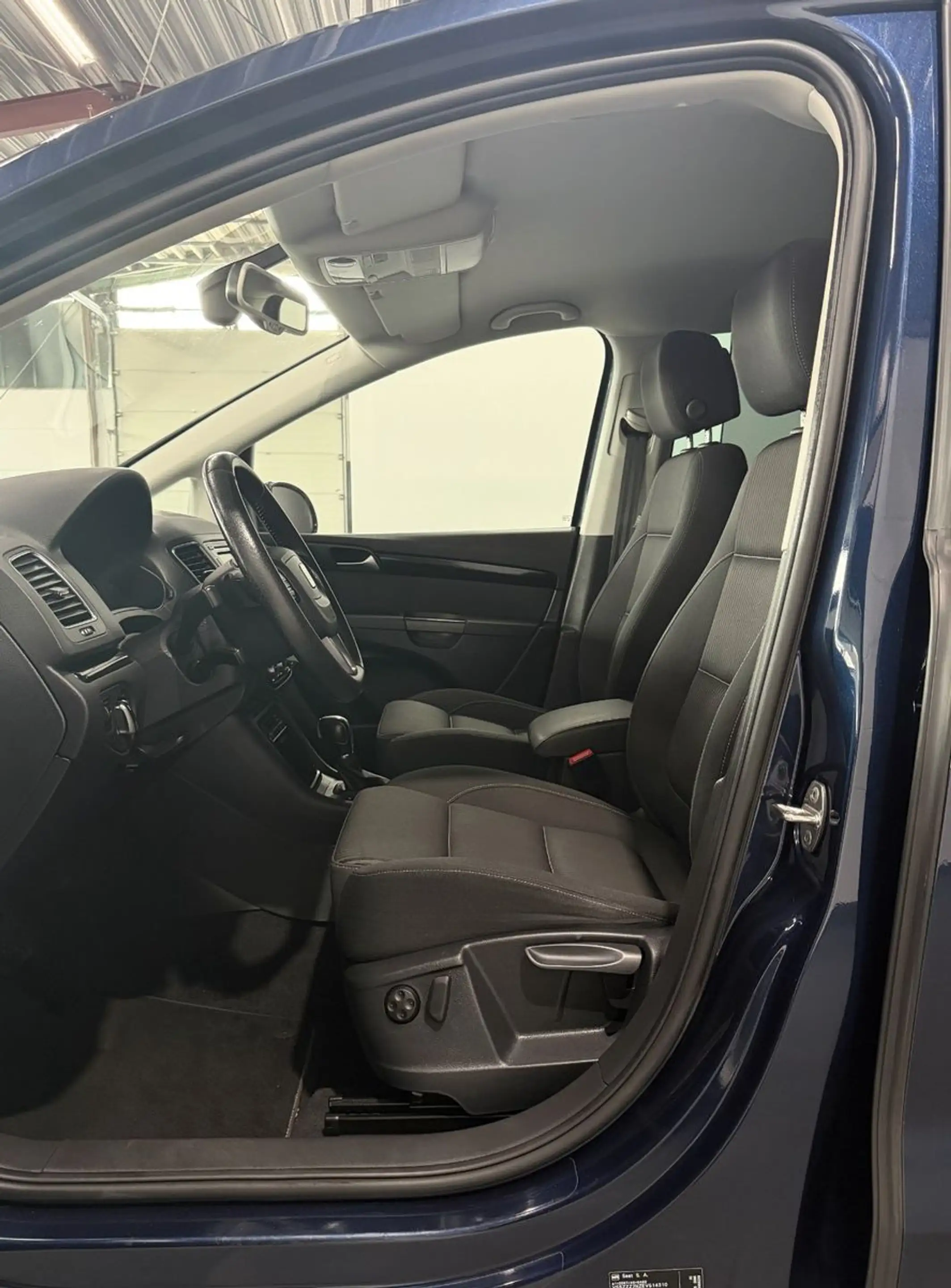 SEAT Alhambra 2.0 TDI DSG 7-Sitzer Temp.*Navi*AHK* — photo 10