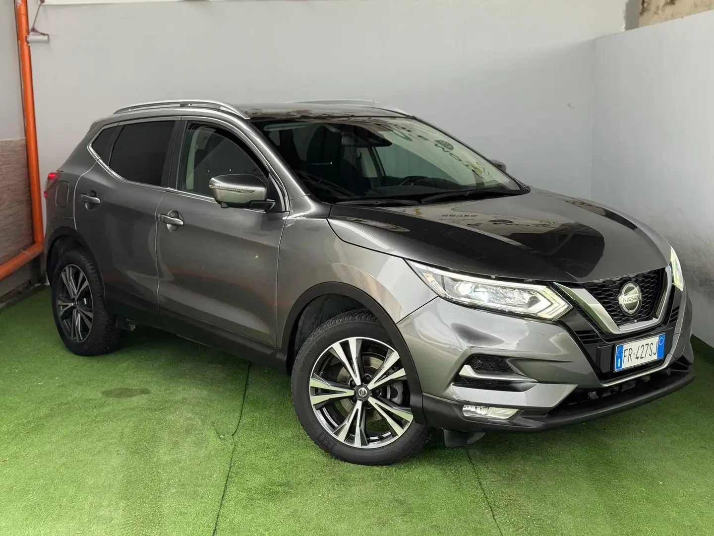 Nissan Qashqai Qashqai II 2017 1.5 dci N-Connecta 110cv Grigio - 1