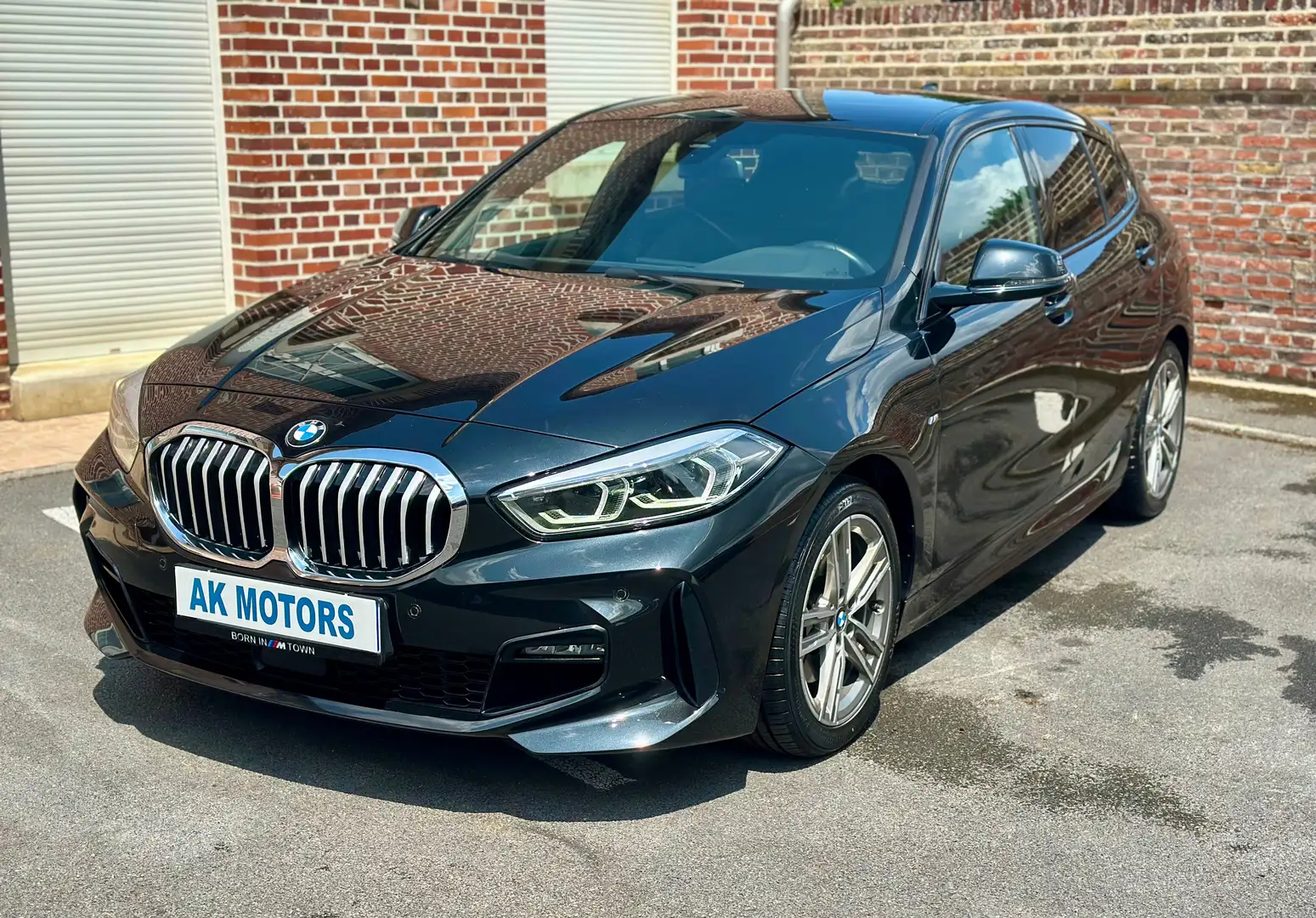 BMW 118 118i 140 ch DKG7 M Sport Noir - 1