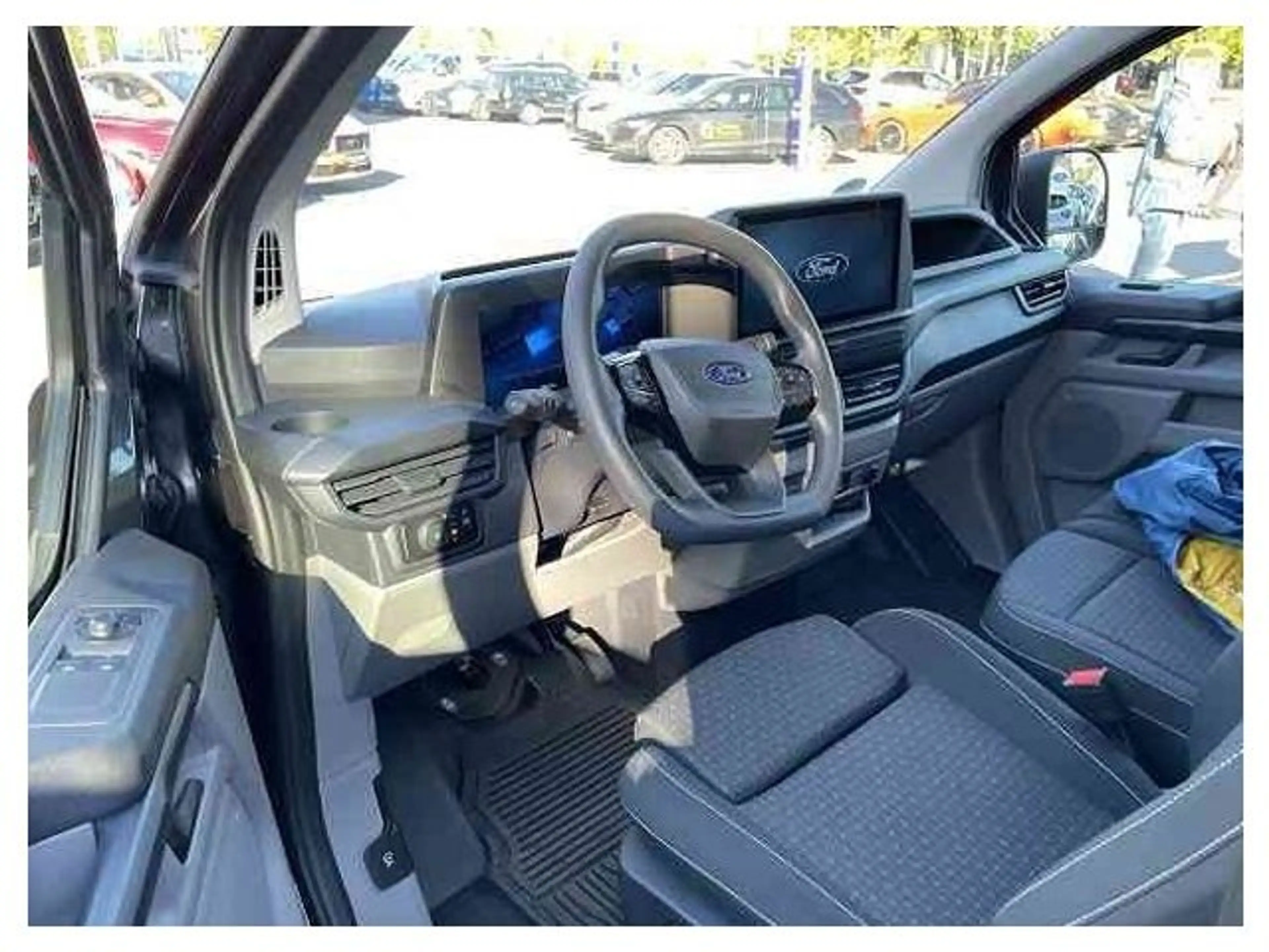 Ford Transit Custom 2.0 320 L1 Aut./AHK/CAM/9-SITZE/ — photo 3