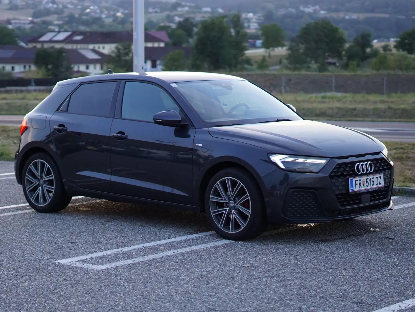 Audi A1 Sportback Schwarz - 1
