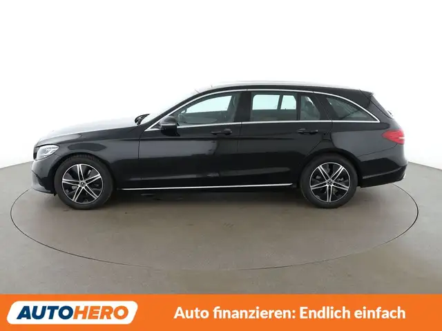 Mercedes-Benz C-Class view 3