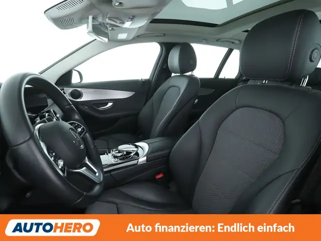 Mercedes-Benz C-Class view 10
