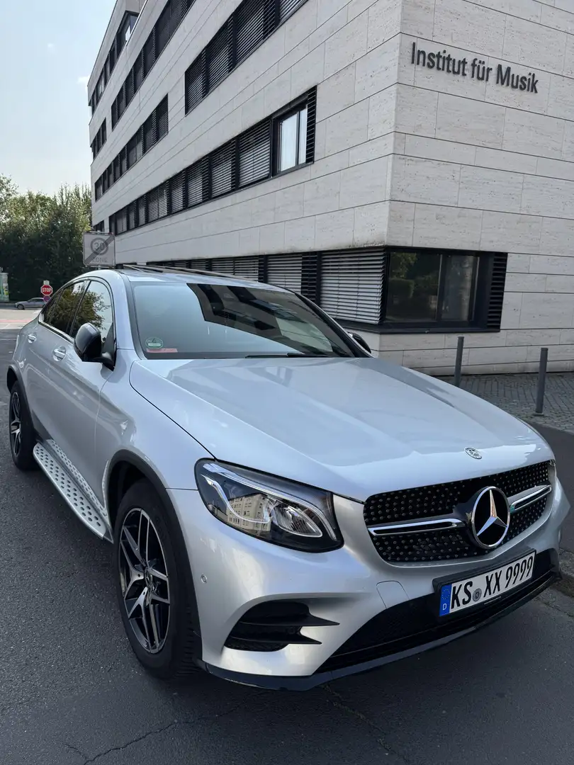 Mercedes-Benz GLC 250 Coupe 4Matic 9G-TRONIC AMG Line Night Packet Silber - 2