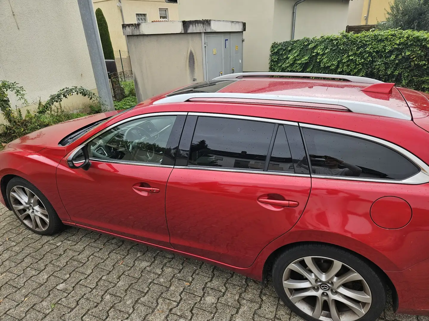 Mazda 6 2.2 Kombi SKYACTIV-D Aut. Sports-Line Rot - 2