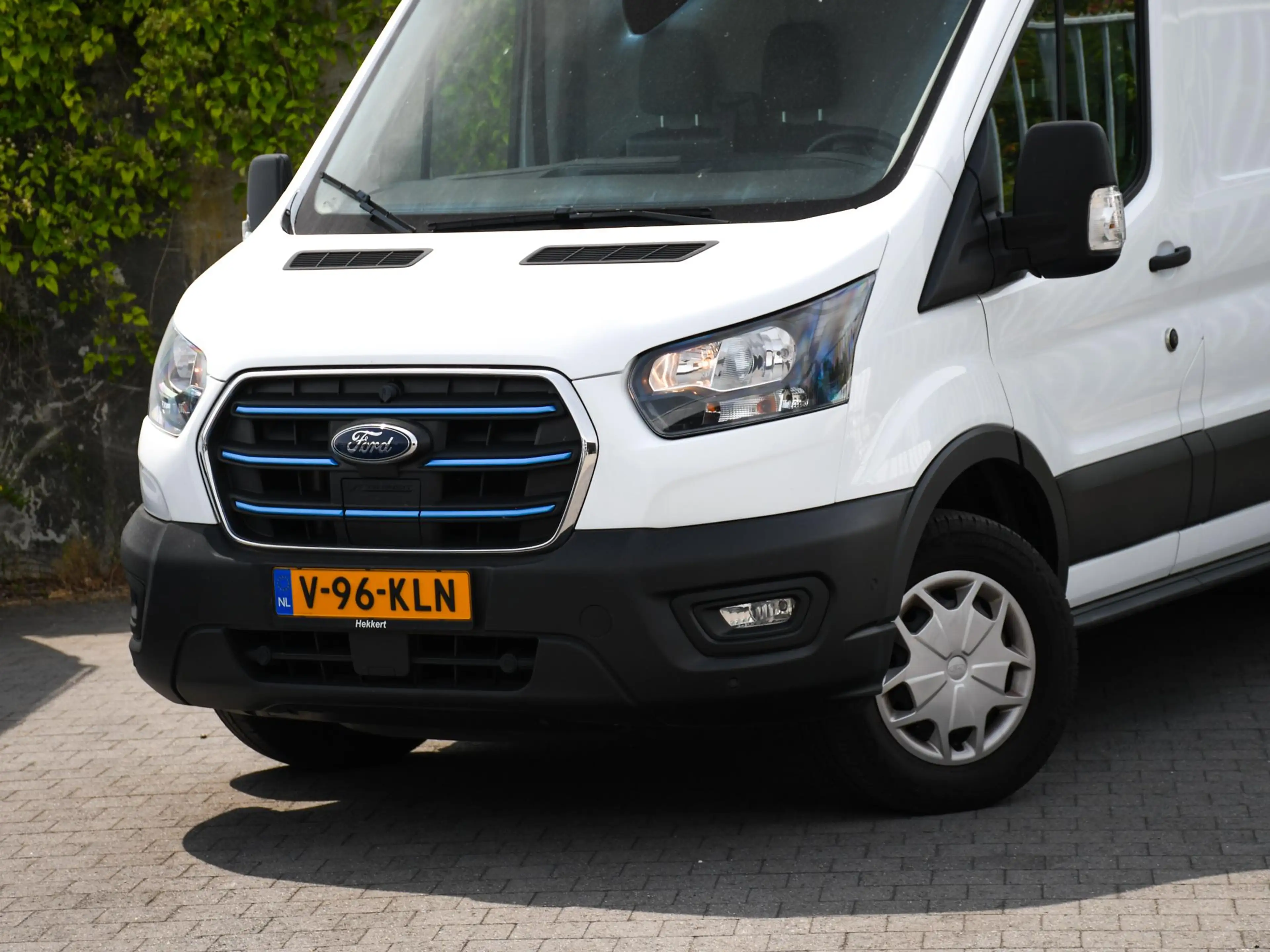 Ford E-Transit 350 L3H2 Trend 68 kWh 184pk Automaat CAMERA | DODE — photo 2