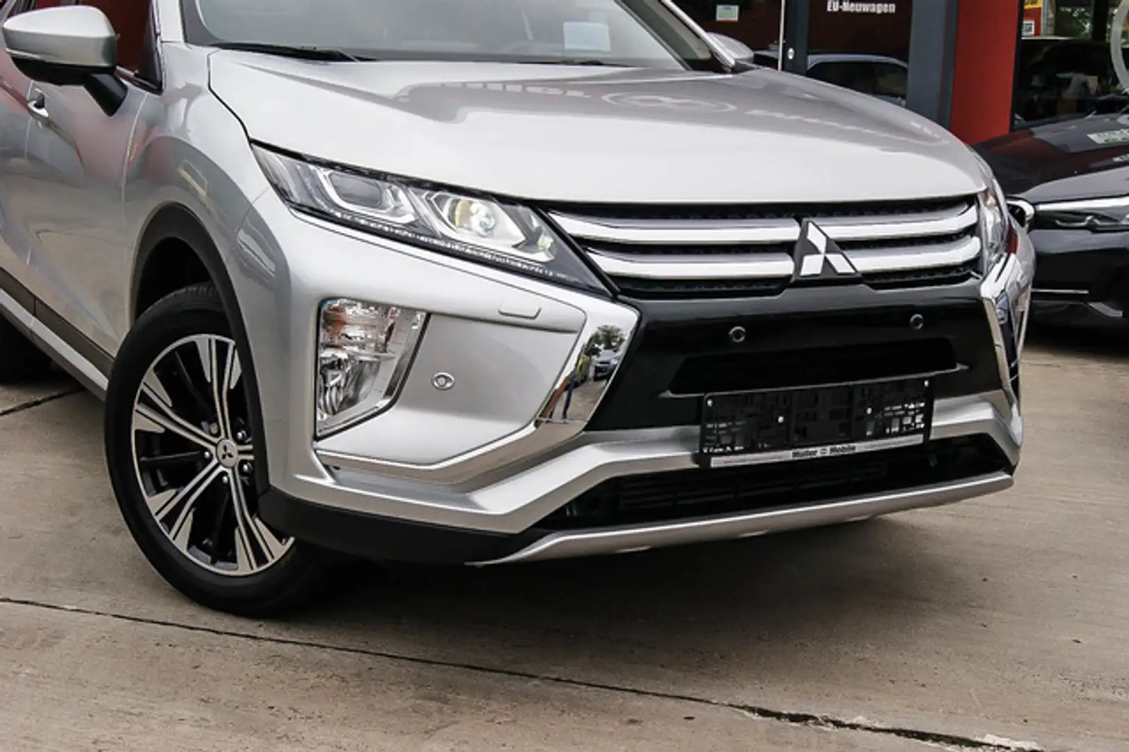 Mitsubishi Eclipse Cross Intro Edition2WD 1HAND LED HEAD-UP Argent - 2
