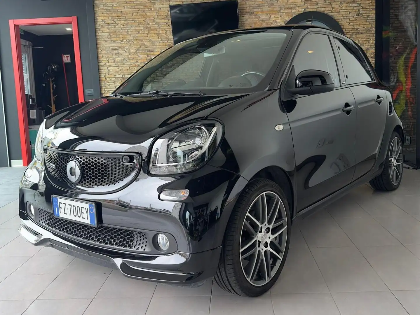 smart forFour Brabus - PREZZO REALE - tetto/pelle/camera Nero - 2