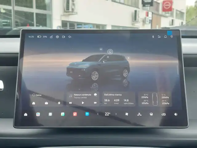 Leapmotor B10 view 12