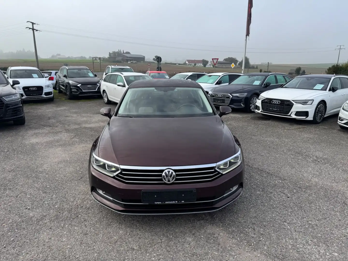 Volkswagen Passat Lim. Highline DSG Navi LED ACC PDC Euro6 Rouge - 2