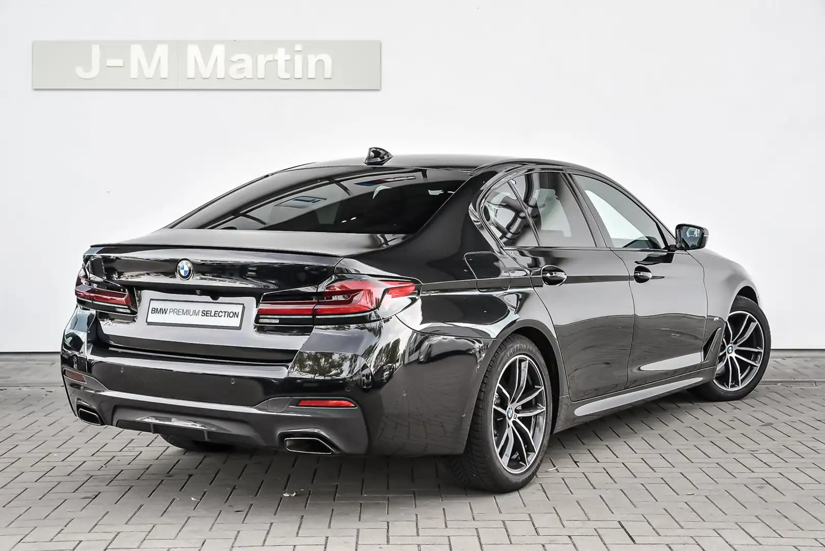 BMW 520 *NEW PRICE: 77.100€* - 2ans/jaar garantie Zwart - 2