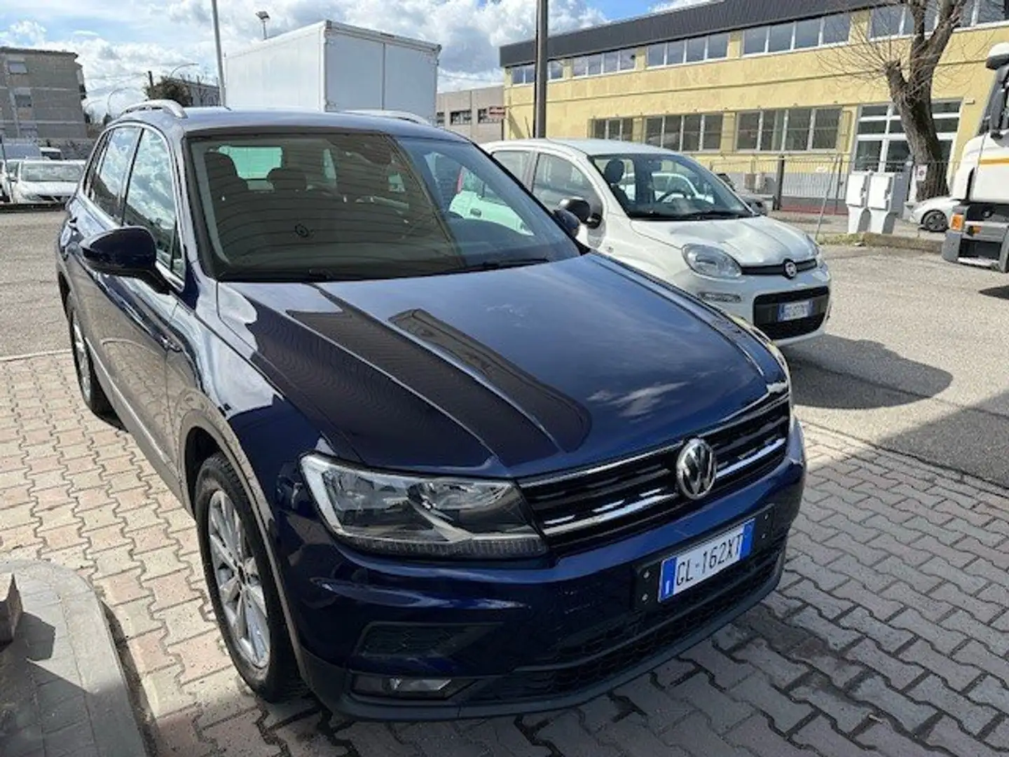 Volkswagen Tiguan Tiguan 2.0 tdi Business 4motion 150cv dsg Blu/Azzurro - 2