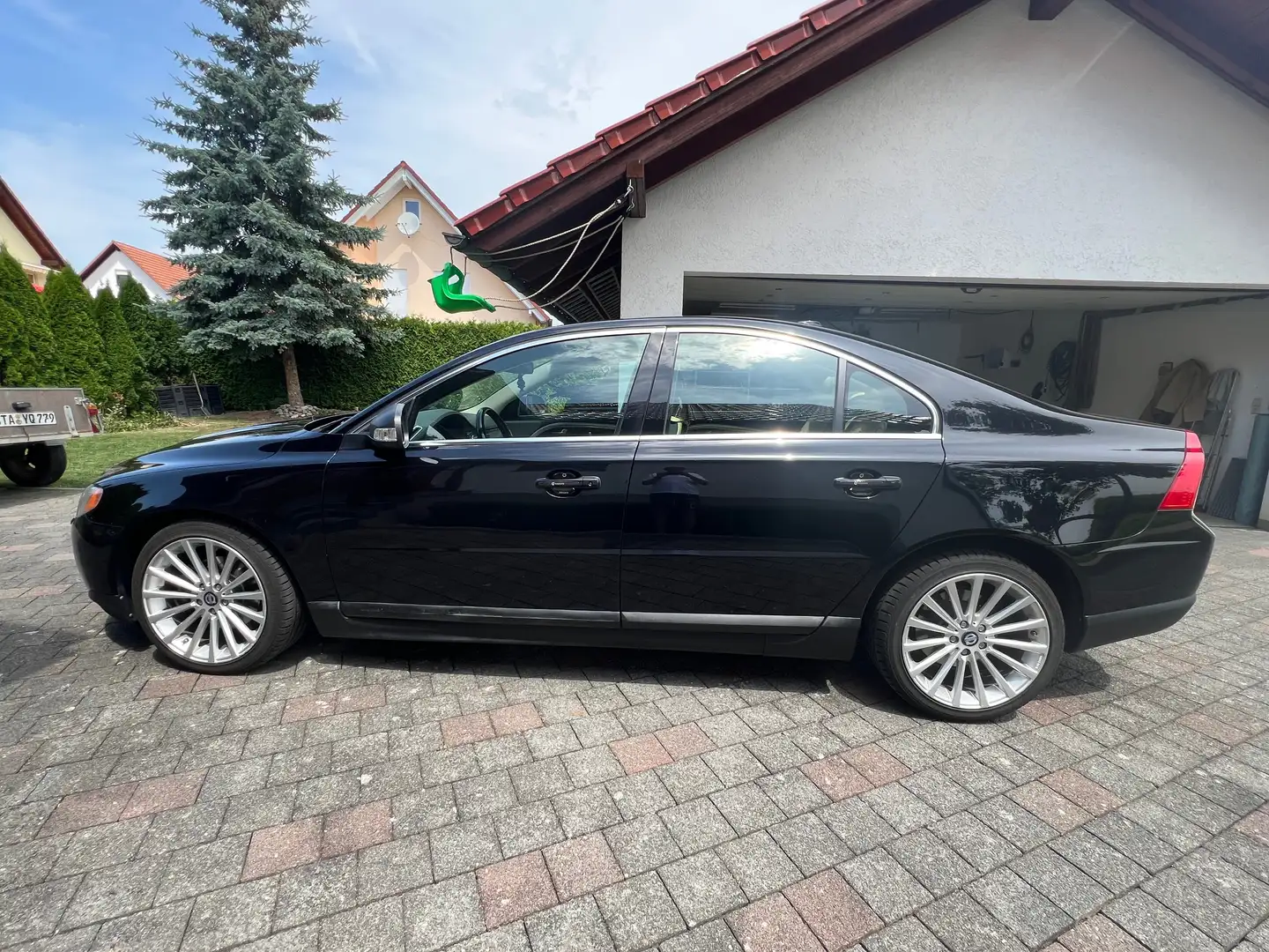 Volvo S80 S80 D5 AWDKinetic Schwarz - 1