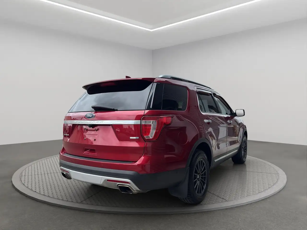 Ford Explorer снимка Ford Explorer