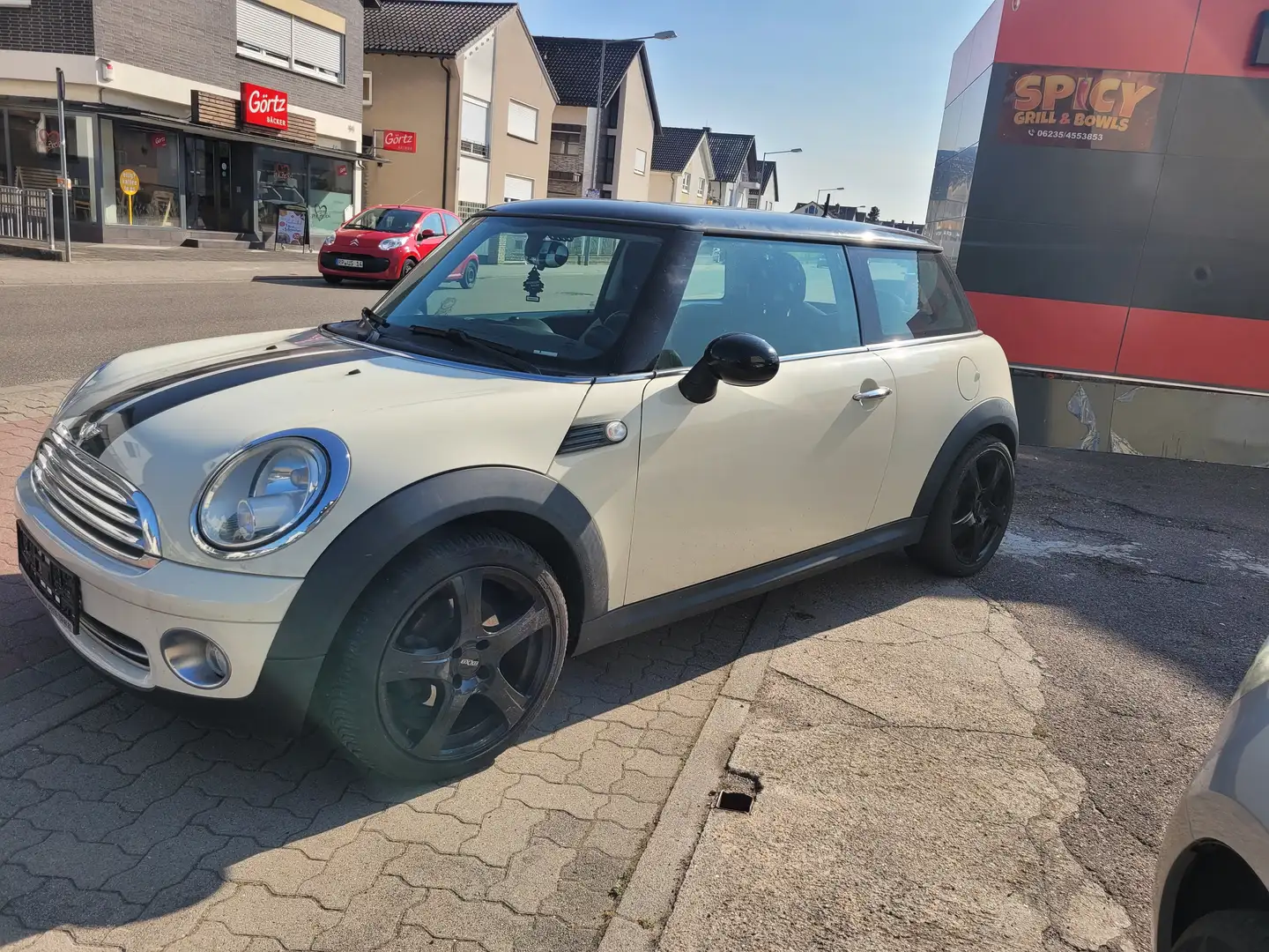 MINI Cooper Beige - 2