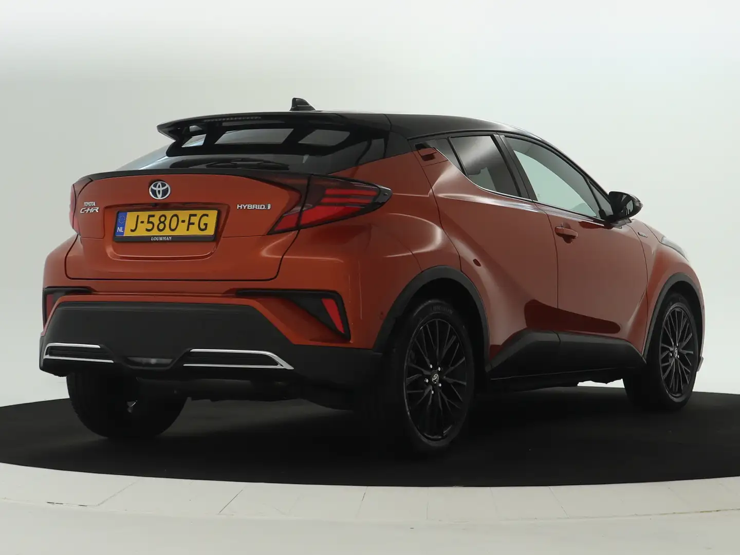 Toyota C-HR 2.0 Hybrid Launch Edition Oranje - 2