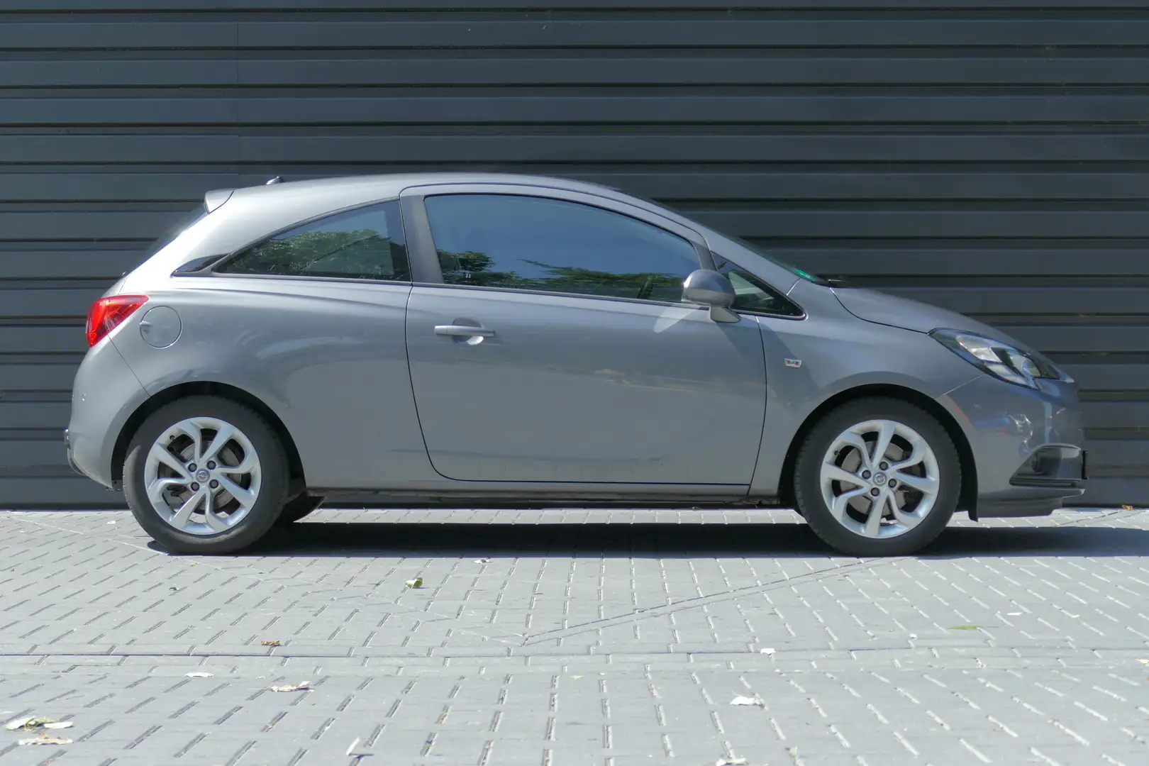 Opel Corsa 1.0 TURBO 90PK 3-DRS EDITION / AIRCO / PDC / 16"LM Grigio - 2
